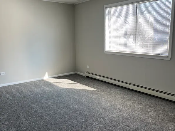 15 E Maple St #Ad, Lombard, IL 60148