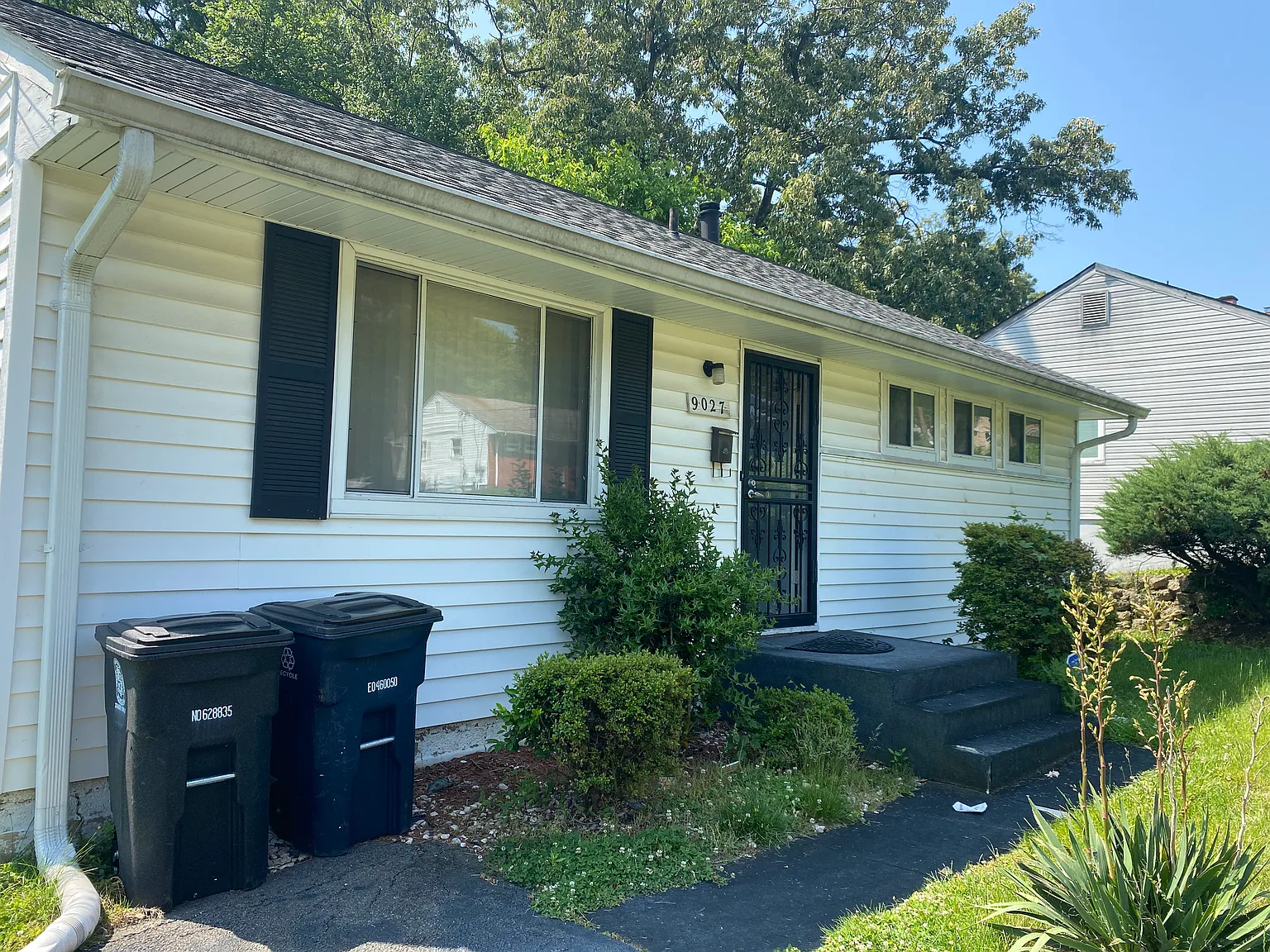 9027 Volta St photo 1