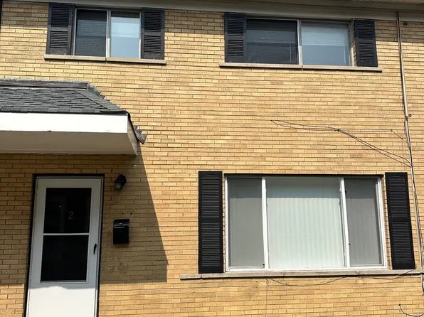 1719 E Roosevelt Rd APT 2, Wheaton, IL 60187