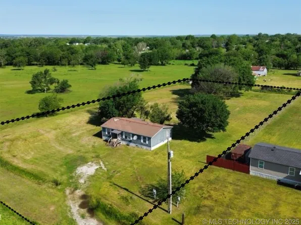 8901 E 130th St N, Collinsville, OK 74021