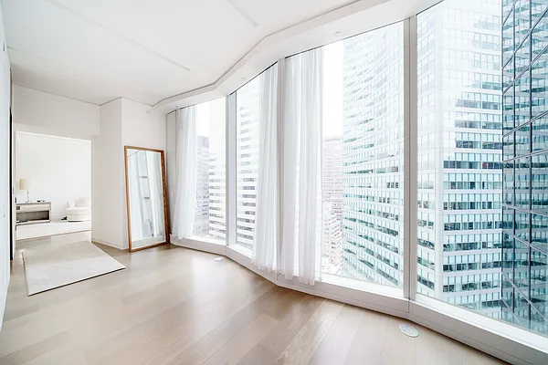 Sold by Compass | media 7