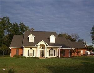 1st image of 253 Julie Ln