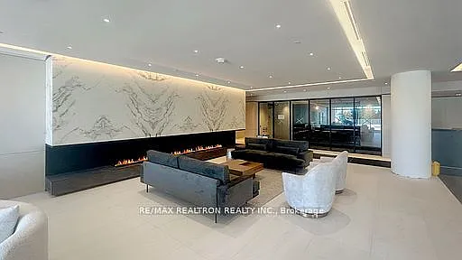 30 Upper Mall Way #A-1903 — Photo 25