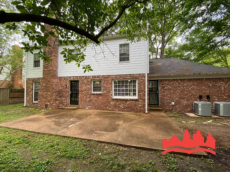 8510 Farmington Cv — Photo 25