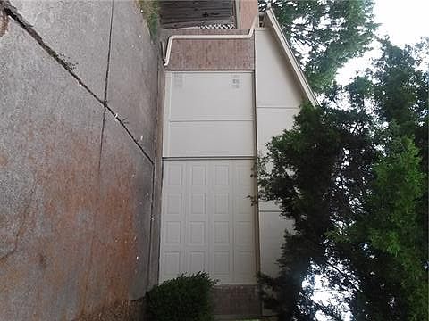 3rd image of 233 Elmwood Dr