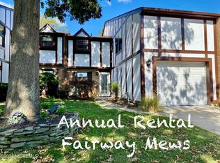 34 Apple Dr, Spring Lake, NJ 07762