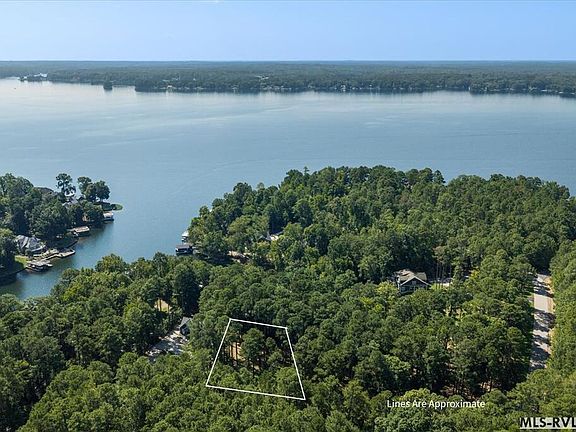 2nd image of 33 Old Ferry Rd