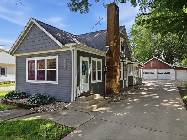 210 N Main St, Coleta, IL 61081
