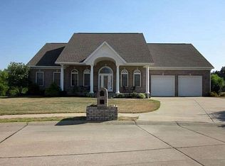 2577 Maplecrest Ct, Newburgh, IN 47630