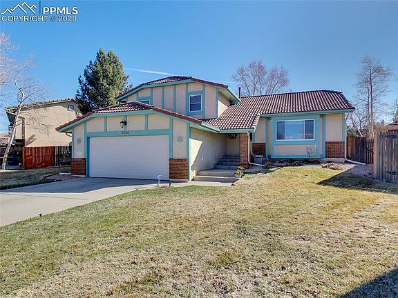 3rd image of 8530 Freemantle Dr