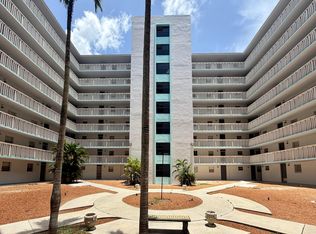 15600 NW 7th Ave APT 303, Miami, FL 33169