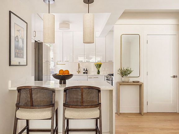 4th image of 15 W 84th St APT 2G