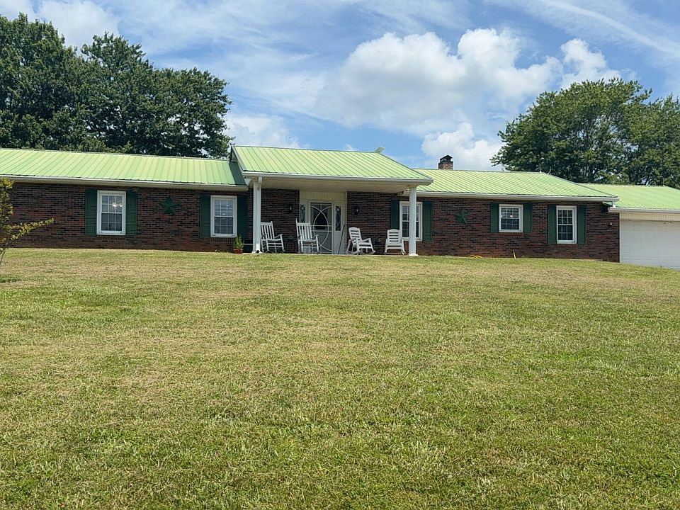 1st image of 979 Walnut Grove School Rd