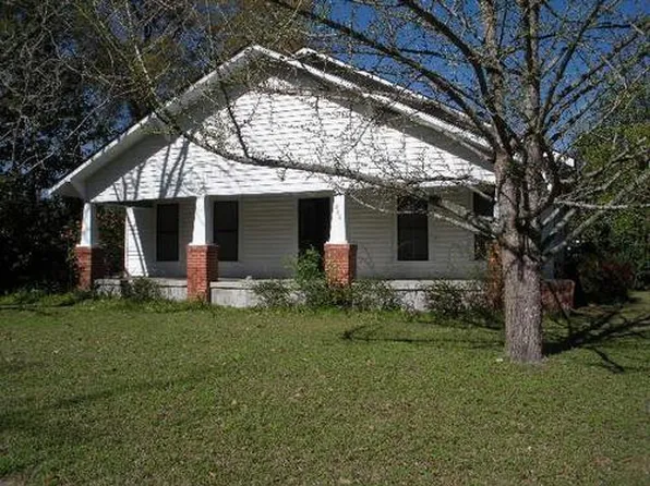 502 S Tillman St, Glennville, GA 30427