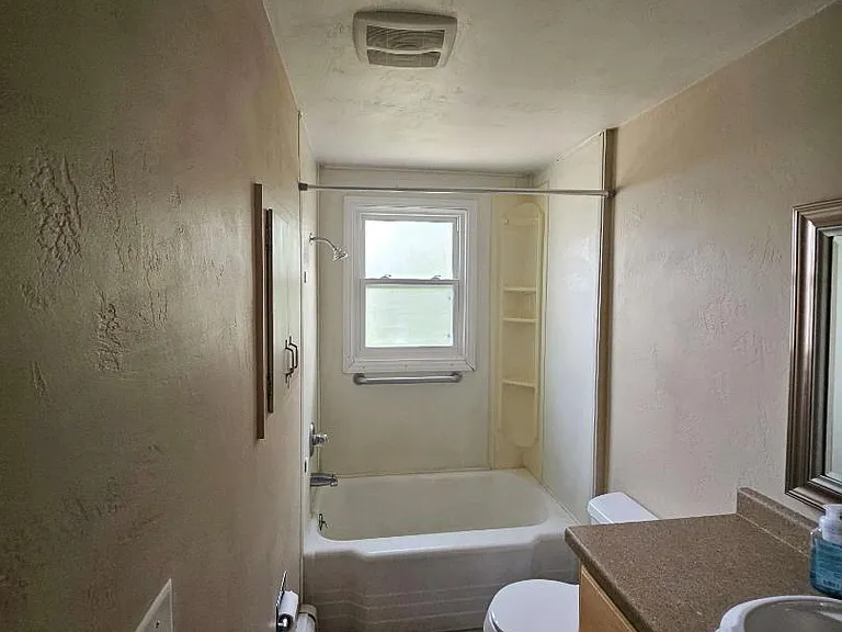 Unit Photo