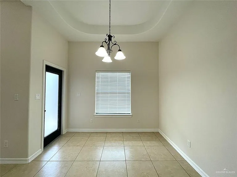 519 Edgewood Ave — Photo 3