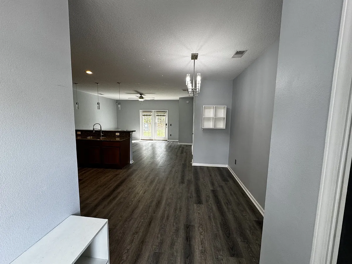 Building Photo - 950 Canyon Oak Loop