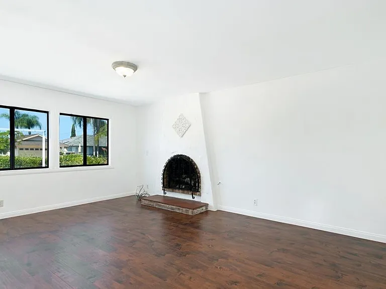 710 Hillward St #2 — Photo 1