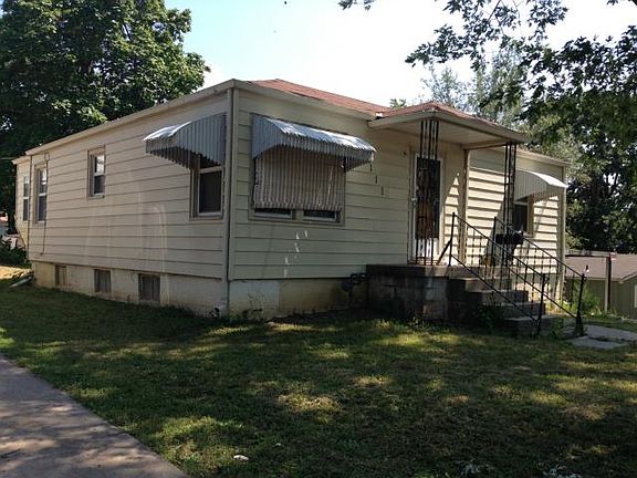2nd image of 111 S Claremont Ave
