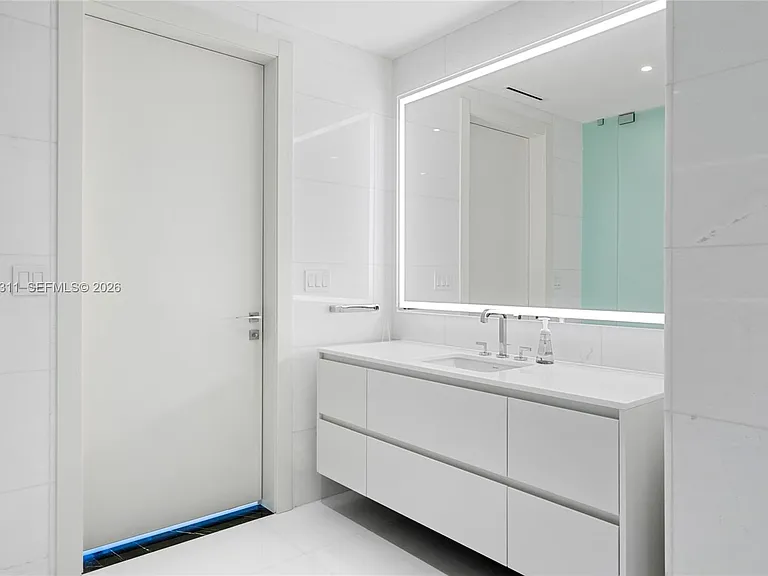 300 Biscayne Boulevard Way #4009W — Photo 42