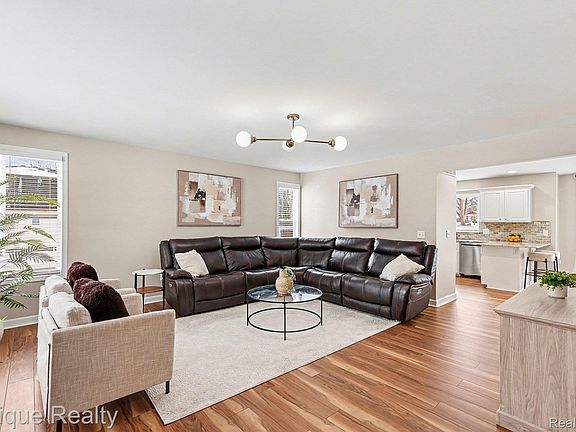 2nd image of 3788 Dearborn Ave