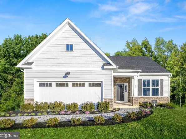 157 Lilac Ct, Coatesville, PA 19320
