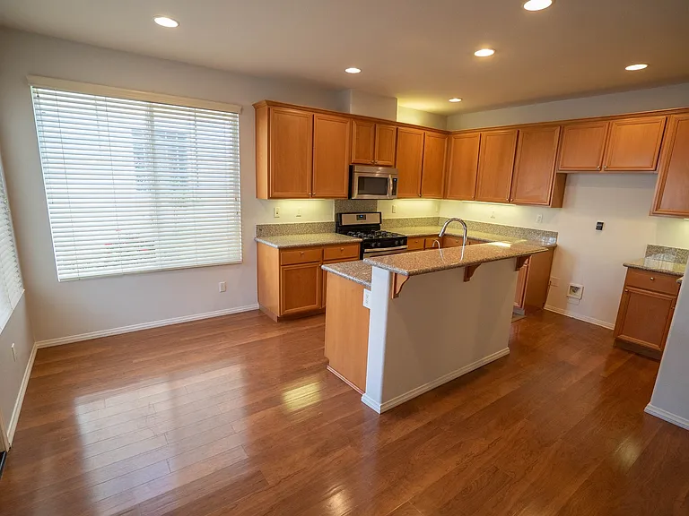 27663 Sunny Creek Dr — Photo 7
