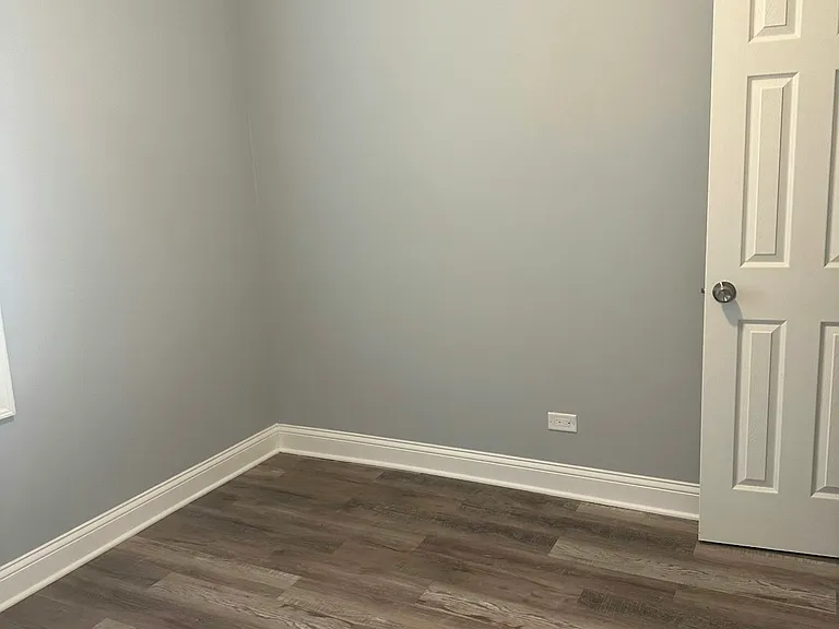 6710 S Parnell Ave #2 — Photo 1