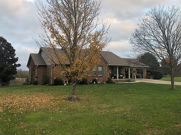 3rd image of 179 Dallas Dr