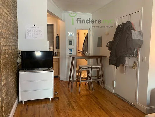 Rented by Finders NYC | media 12