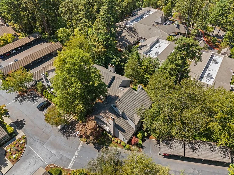 4000 Carman Dr #G108 — Photo 37