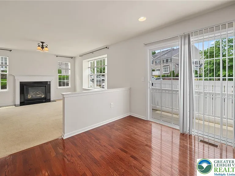4165 Bunker Hill Dr N — Photo 8