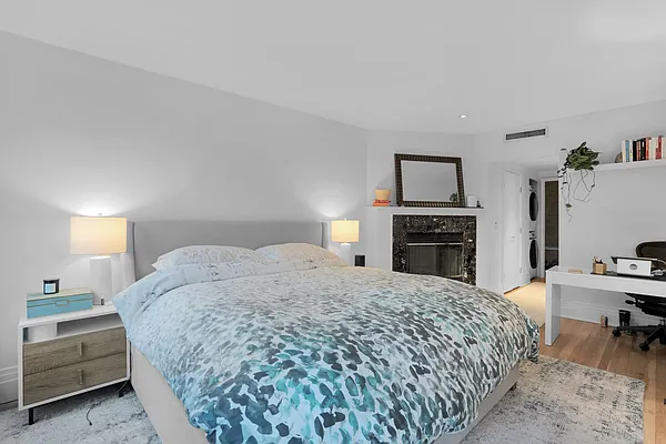 Rented by Nomad Property Group, LLC | media 6