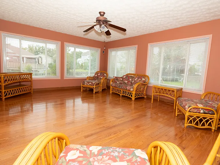 7872 Waggoner Run Dr — Photo 8