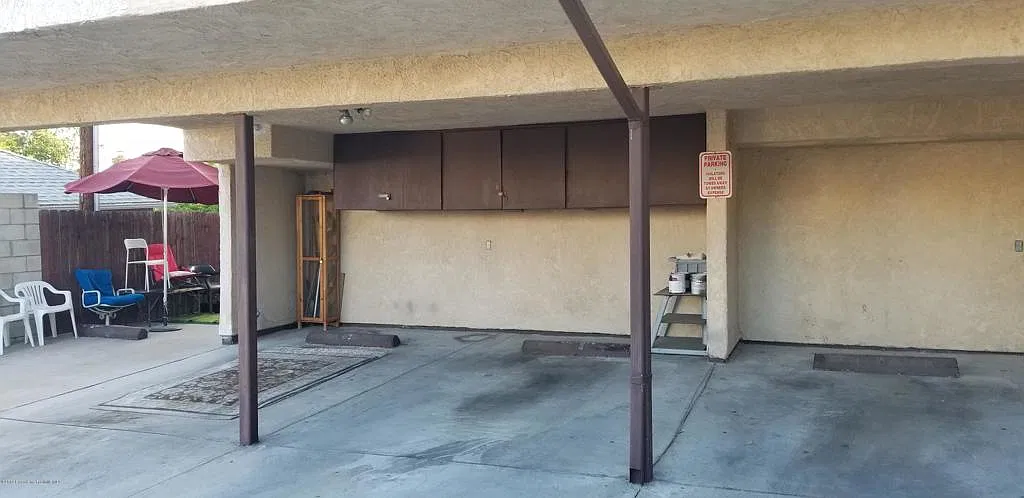 2 bed, 1.0 bath, 700 sqft, $2,300 — Photo 3