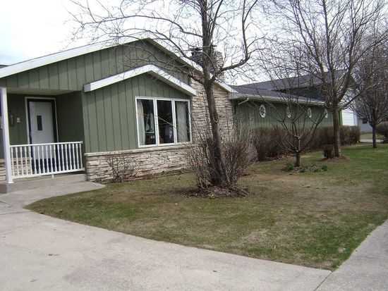 702 3rd St Kewaunee Wi 54216 Zillow