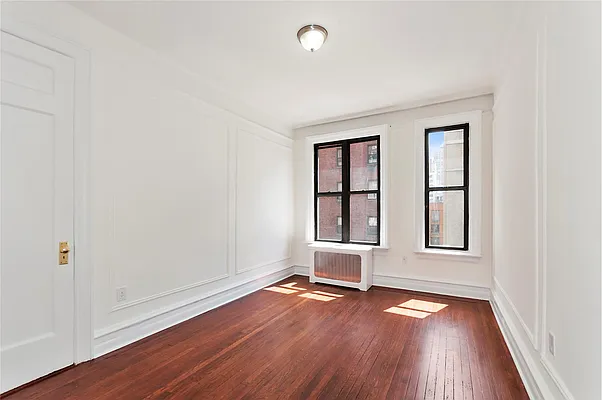 Rented by Douglas Elliman | media 17