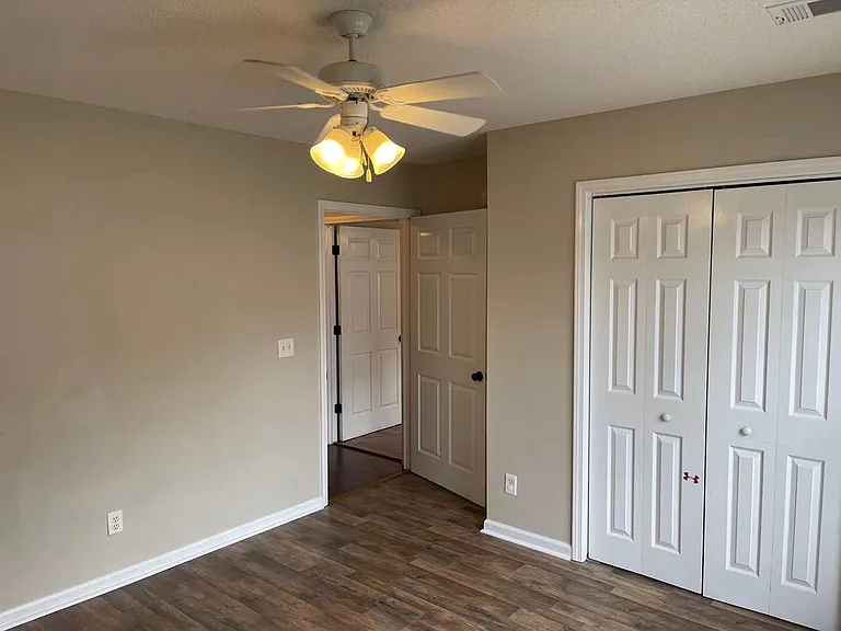 2072 Cribbs Mill Ln — Photo 8