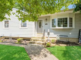 195 Lincoln Ave, Brentwood, NY 11717