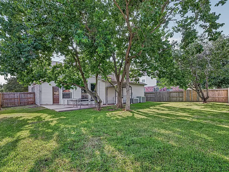 14402 Barker Pelican Ct — Photo 48