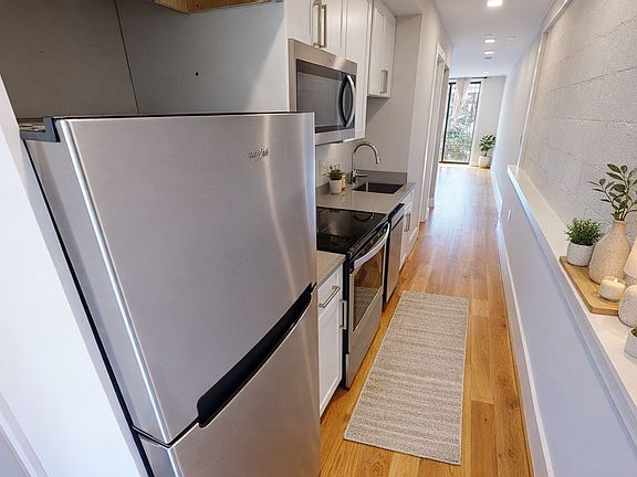 4th image of 1311 Pennsylvania Ave SE Unit 2