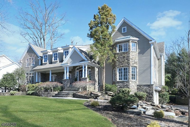 1st image of 714 Laurel Ln