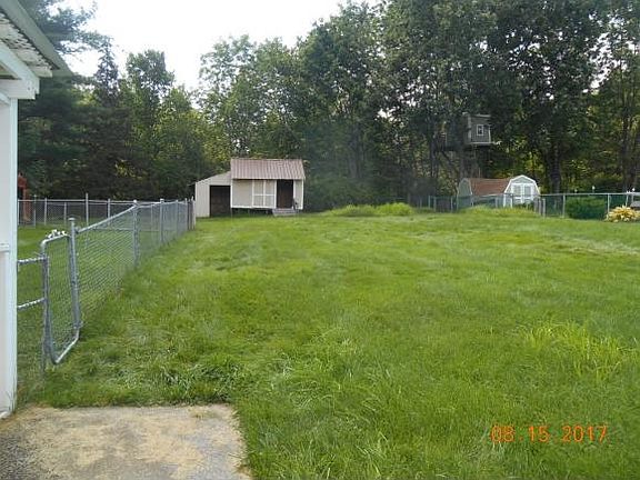 2nd image of 725 Prescott Ave