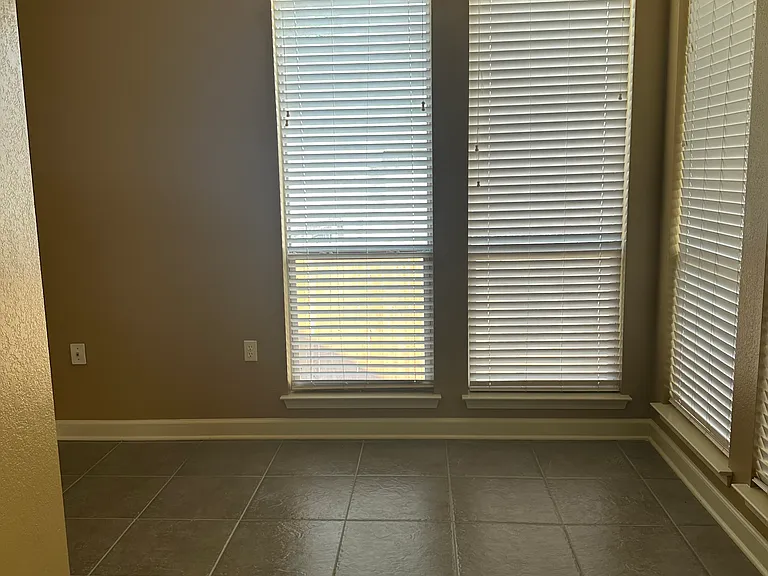6012 Base Meadows Dr — Photo 10