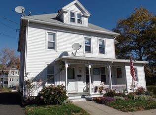 15 Liberty St, Shelton, CT 06484