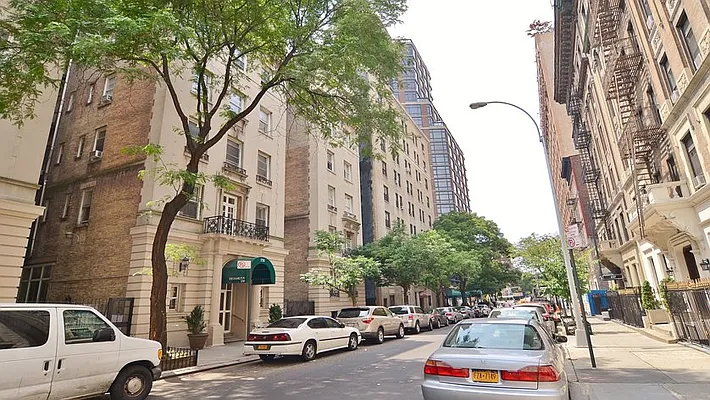 Rented by Park Property Advisors | media 8