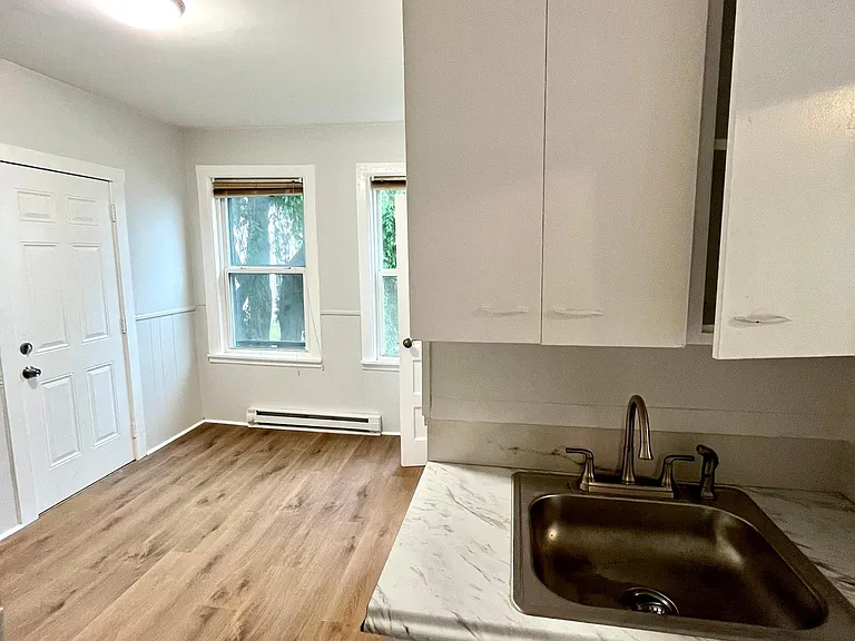 18 Lafayette St #3 — Photo 4