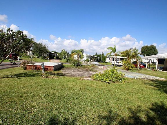 2nd image of 529 Marnie Cir