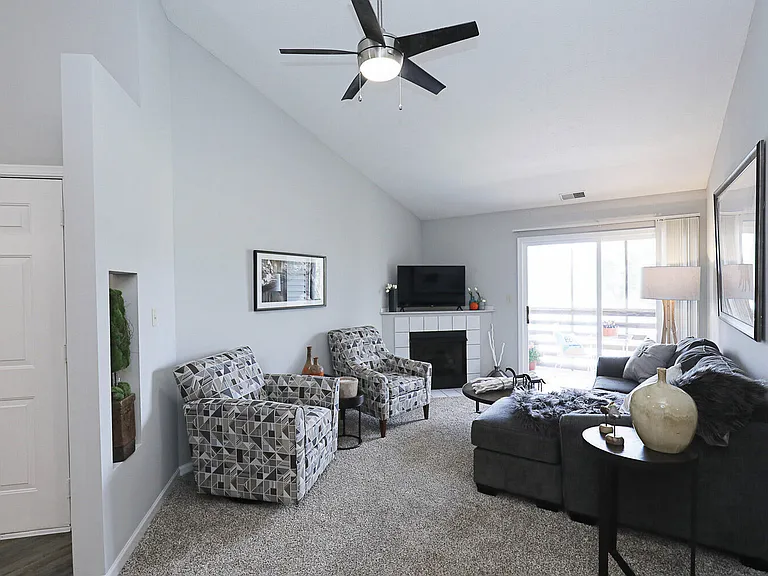 Compass Pointe — Photo 145
