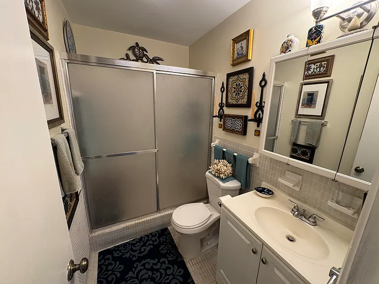 2180 NE 67th St #730 — Photo 24